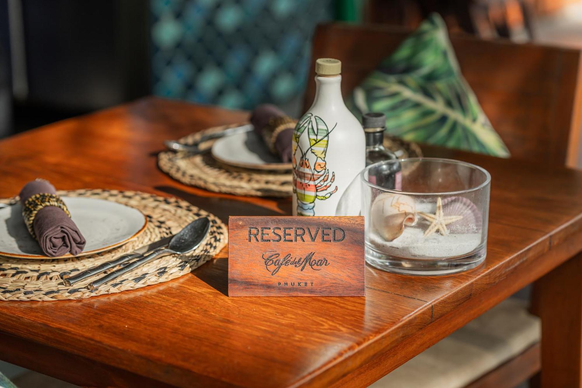 Cafe Del Mar Phuket - Suite & Penthouse Kamala Beach Buitenkant foto